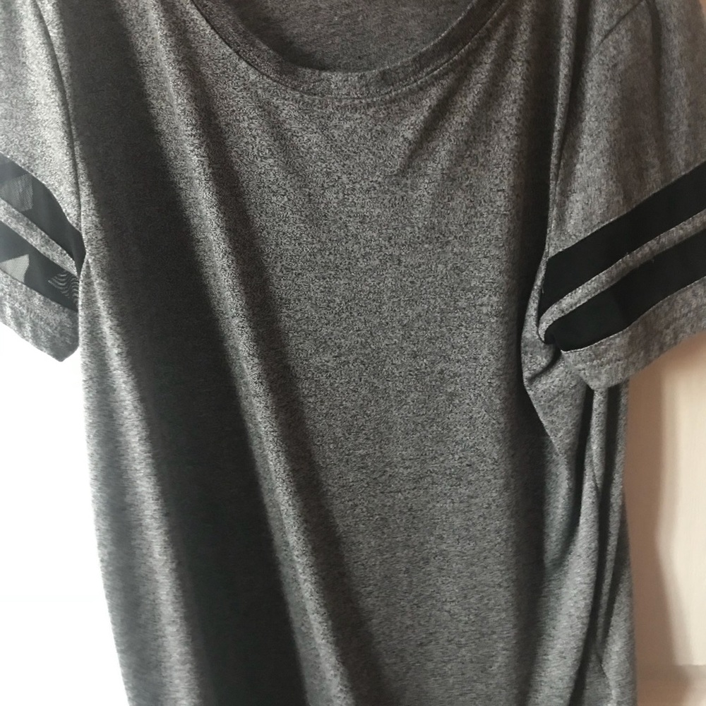 h&m grey t-shirt